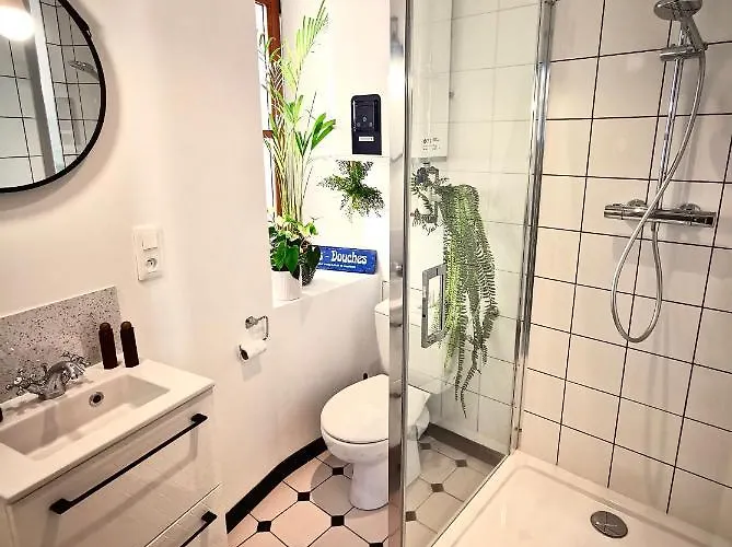 Apartment Belle Reine - 3 En Coeur De Centre-ville Aix-les-Bains