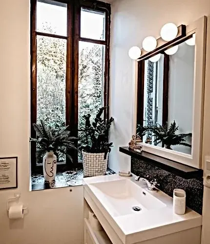 アパート Belle Reine - 3 En Coeur De Centre-ville エクスレバン