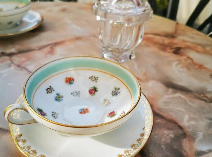 Belle Reine - 3 En Coeur De Centre-ville * エクスレバン